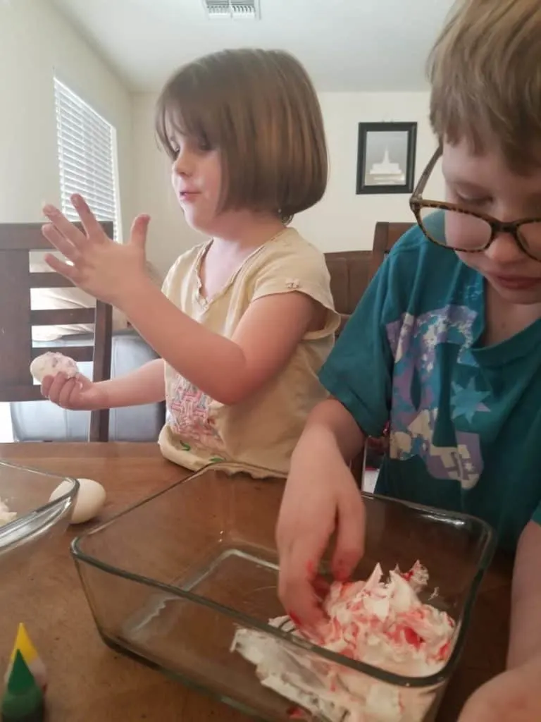 What's the Best Easter Egg Dyeing Method? - An Easter-Themed STEAM Activity 9 What's the Best Easter Egg Dyeing Method? - An Easter-Themed STEAM Activity 3