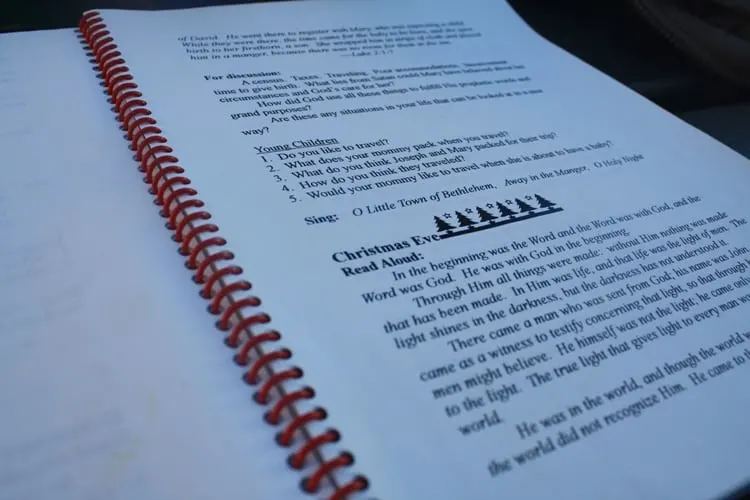 A Christ-Centered Christmas Eve Tradition: The Traveling Dinner 6 Christmas devotionals